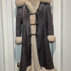 Vintage Women's Shearling Coat with Cream Accents